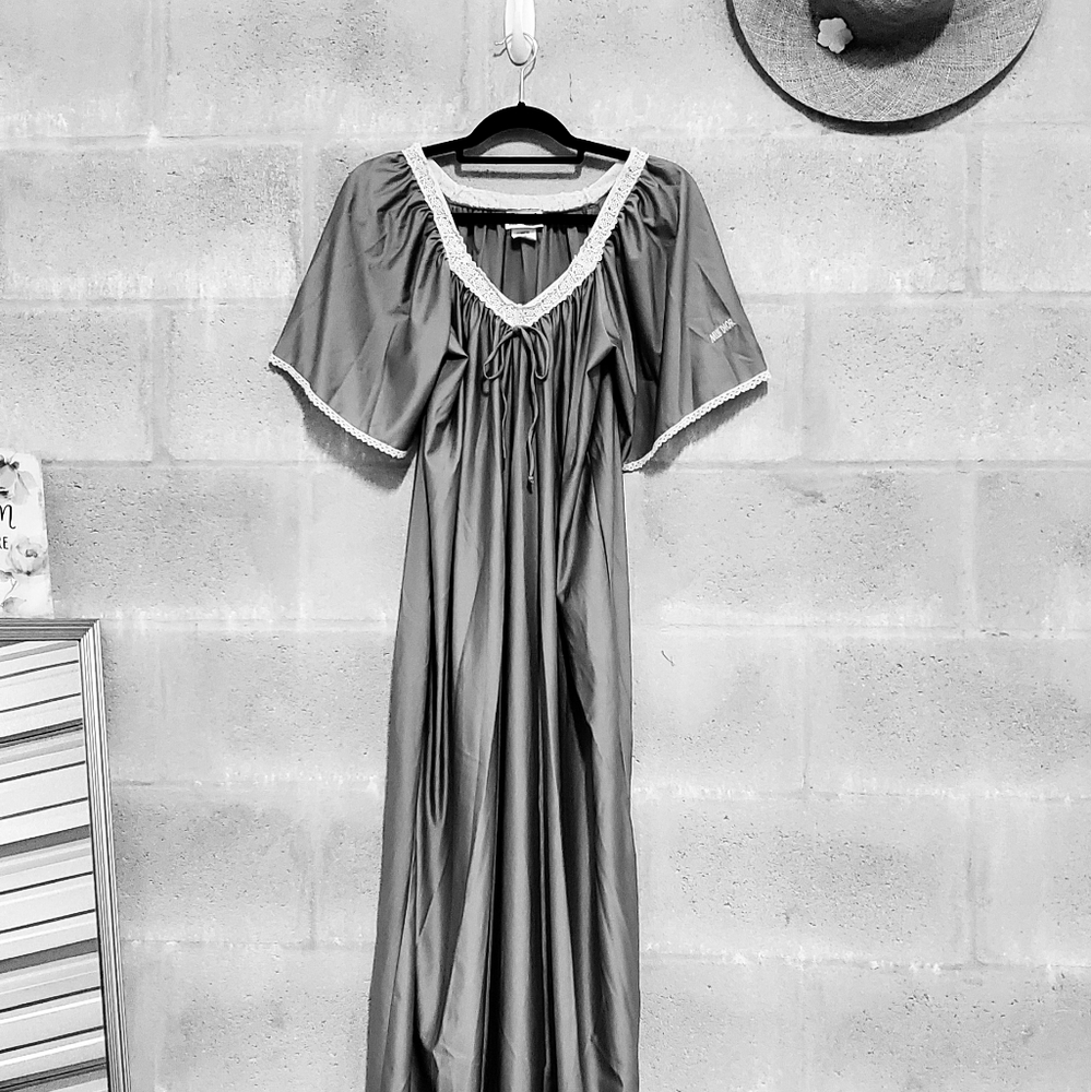 MISS DIOR • 1970's Vintage Miss Dior satin night gown dress With Flutter Sleeves - Picture 2 of 8